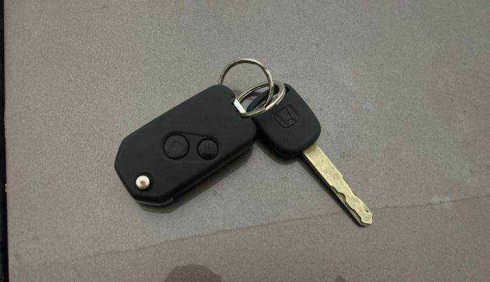 2013 Honda City 1.5L I-VTEC V MT, Petrol, Manual, 1,00,974 km, Key Close Up