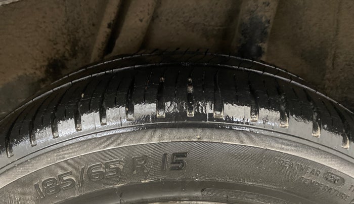 2013 Honda City 1.5L I-VTEC V MT, Petrol, Manual, 1,00,974 km, Left Rear Tyre Tread