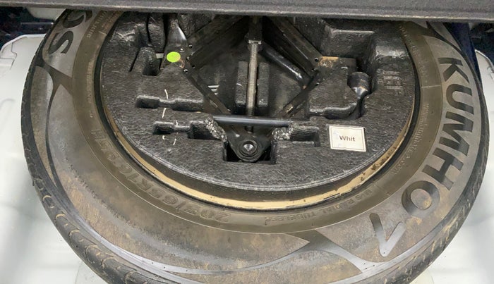 2016 Hyundai Creta BASE 1.6 PETROL, Petrol, Manual, 40,574 km, Spare Tyre