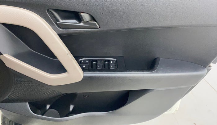2016 Hyundai Creta BASE 1.6 PETROL, Petrol, Manual, 40,574 km, Driver Side Door Panels Control