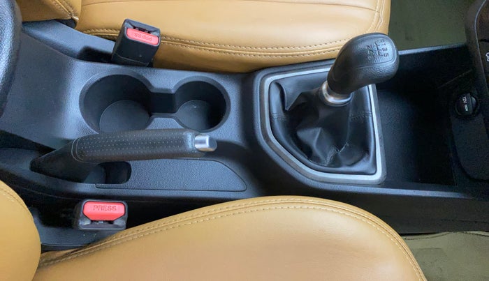 2016 Hyundai Creta BASE 1.6 PETROL, Petrol, Manual, 40,574 km, Gear Lever