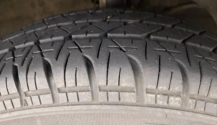 2018 Maruti Dzire VDI AMT, Diesel, Automatic, 50,066 km, Right Front Tyre Tread