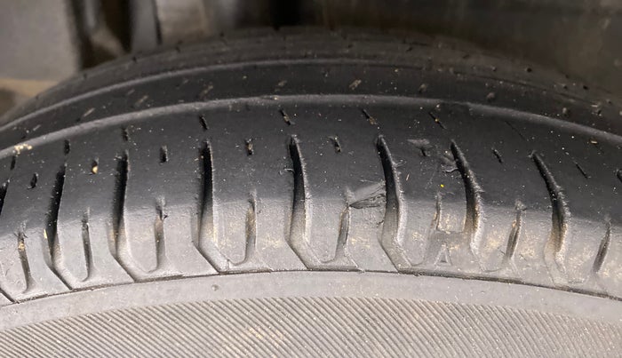 2018 Maruti Dzire VDI AMT, Diesel, Automatic, 50,066 km, Right Rear Tyre Tread