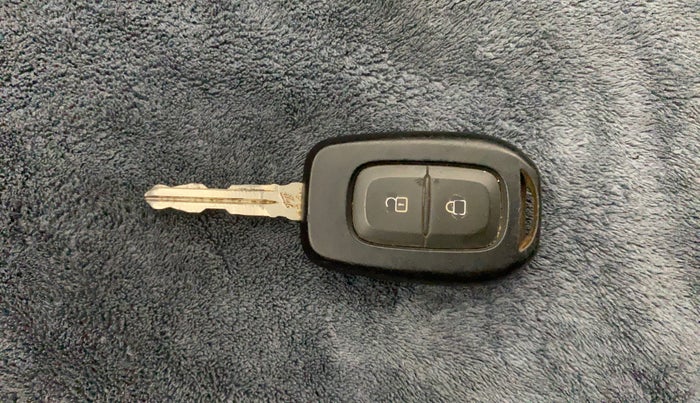 2021 Renault TRIBER RXT, Petrol, Manual, 28,491 km, Key Close Up