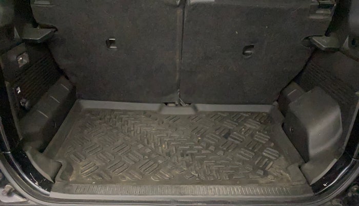 2023 Maruti JIMNY ALPHA ALL GRIP PRO AT, Petrol, Automatic, 68,705 km, Boot Inside