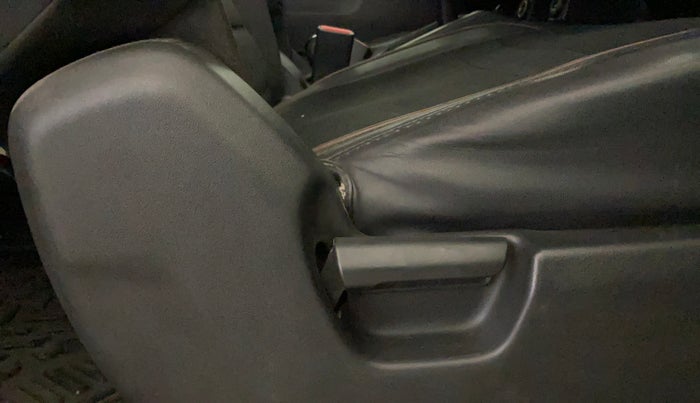 2023 Maruti JIMNY ALPHA ALL GRIP PRO AT, Petrol, Automatic, 68,705 km, Driver Side Adjustment Panel