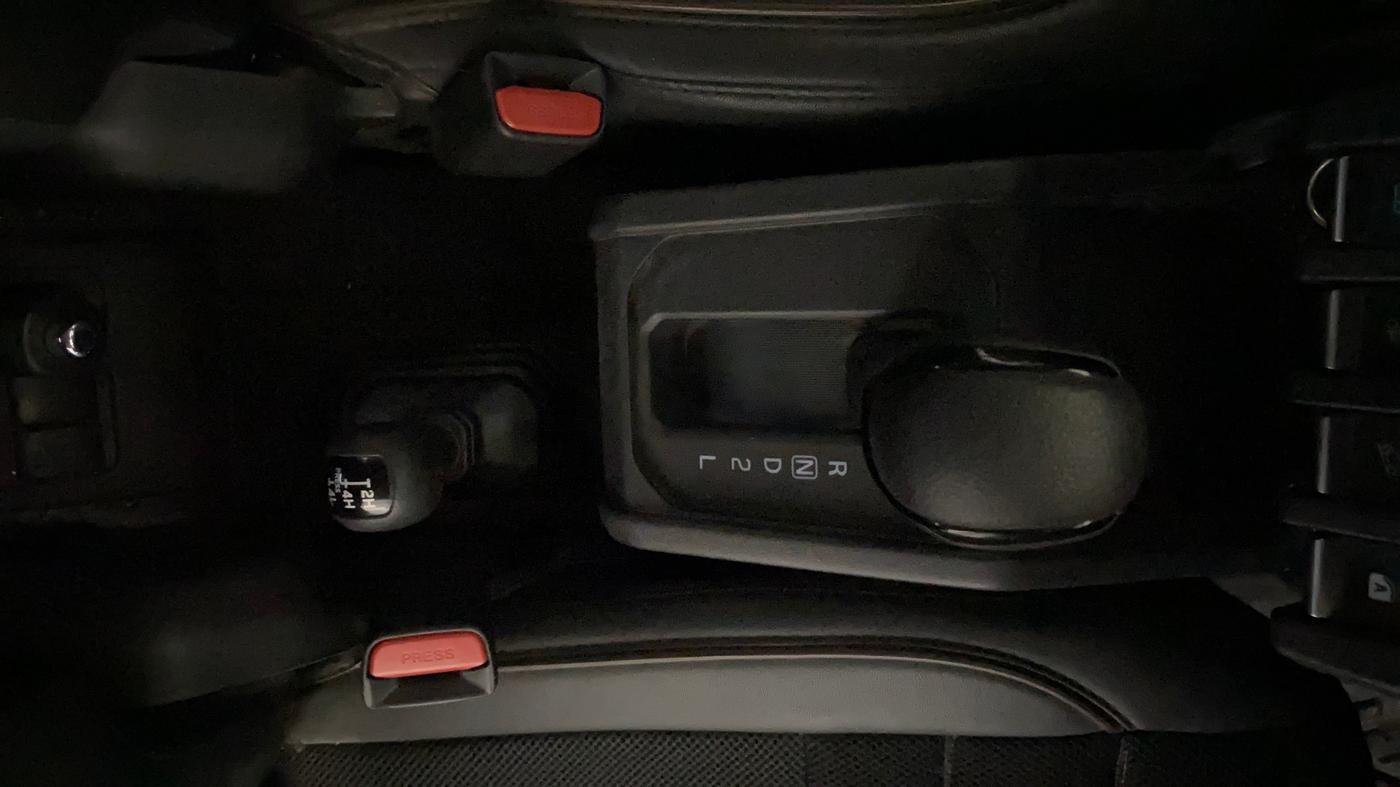 2023 Maruti JIMNY ALPHA ALL GRIP PRO AT, Petrol, Automatic, 68,802 km, Gear Lever