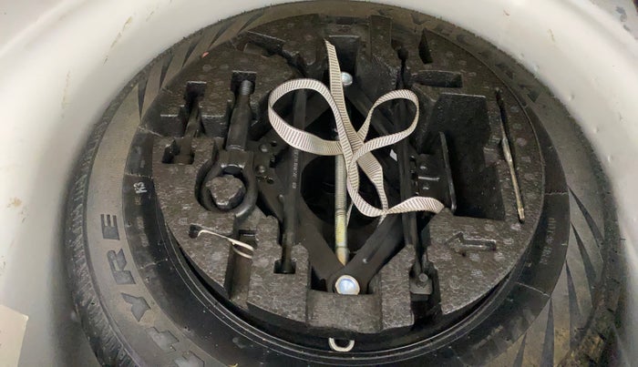 2017 Volkswagen Polo COMFORTLINE 1.2L, Petrol, Manual, 82,094 km, Spare Tyre