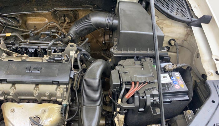 2017 Volkswagen Polo COMFORTLINE 1.2L, Petrol, Manual, 82,094 km, Engine View - Left