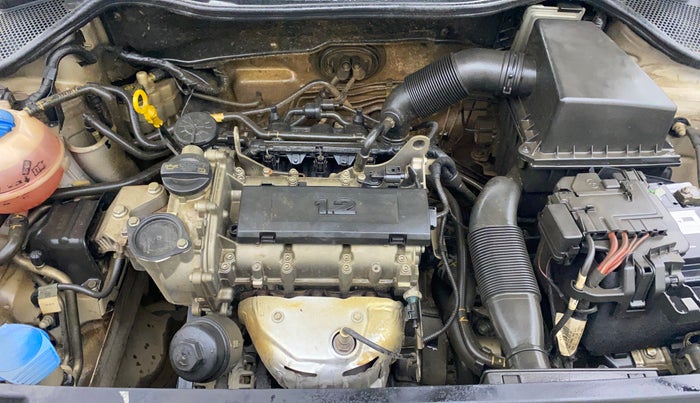 2017 Volkswagen Polo COMFORTLINE 1.2L, Petrol, Manual, 82,094 km, Engine View