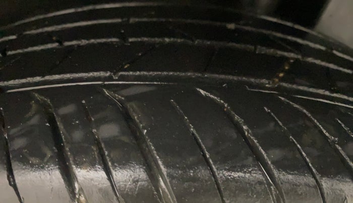 2021 Tata PUNCH CREATIVE  AMT, Petrol, Automatic, 20,842 km, Left Rear Tyre Tread