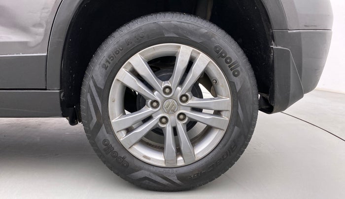 2016 Maruti Vitara Brezza ZDI PLUS, Diesel, Manual, 68,847 km, Left Rear Wheel