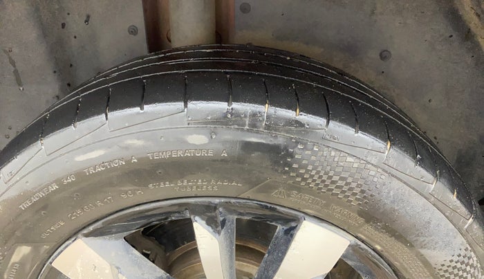 2020 MG HECTOR SHARP 1.5 DCT PETROL, Petrol, Automatic, 45,547 km, Right Rear Tyre Tread