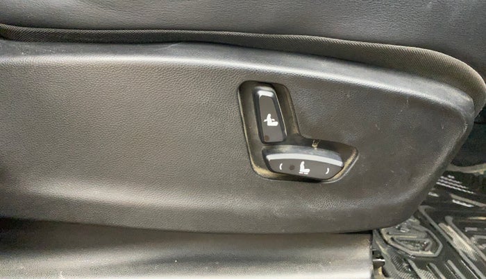 2020 MG HECTOR SHARP 1.5 DCT PETROL, Petrol, Automatic, 45,547 km, Driver Side Adjustment Panel