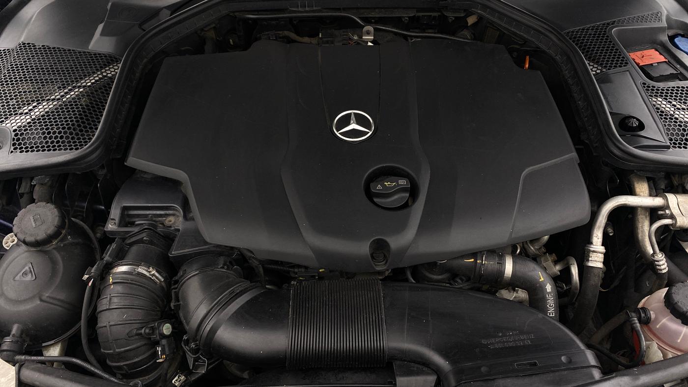 2016 Mercedes Benz C Class C 220 CDI AVANTGARDE, Diesel, Automatic, 42,636 km, Engine View