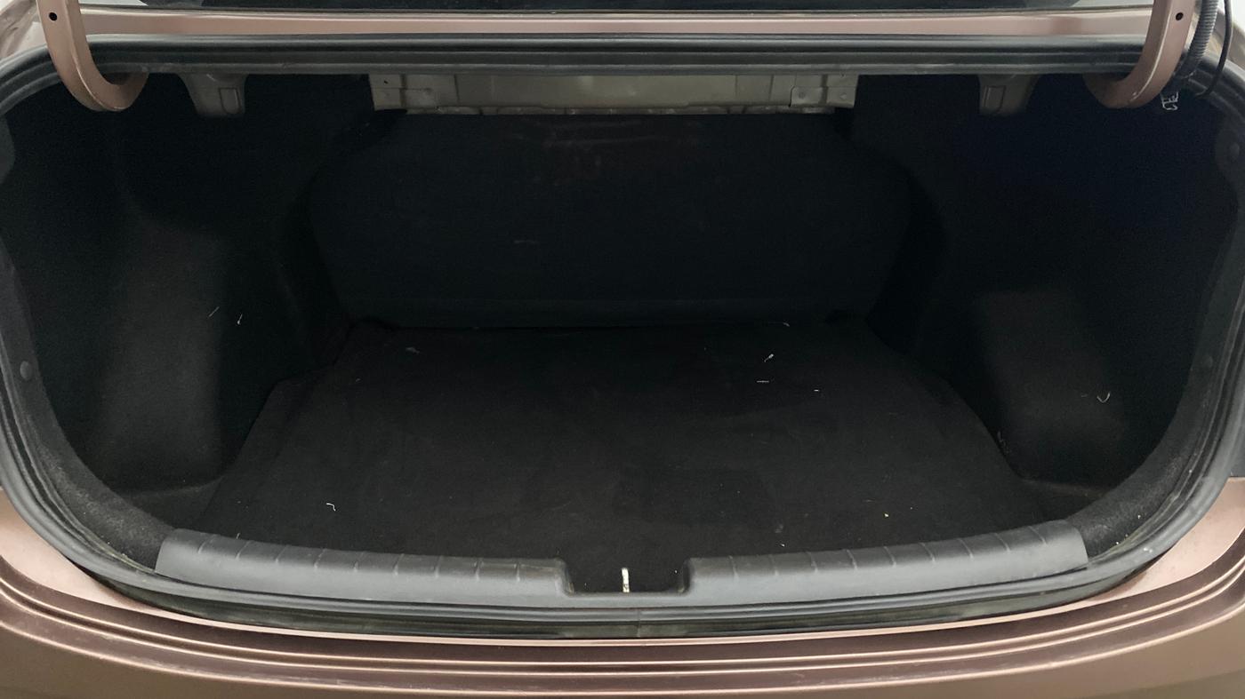 2020 Hyundai AURA SX 1.2, Petrol, Manual, 75,104 km, Boot Inside