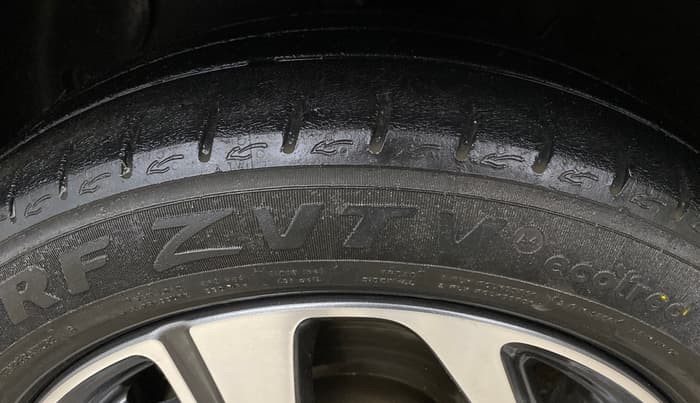 2020 Hyundai AURA SX 1.2, Petrol, Manual, 75,427 km, Left Front Tyre Tread