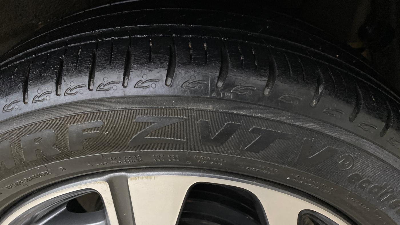 2020 Hyundai AURA SX 1.2, Petrol, Manual, 75,104 km, Left Rear Tyre Tread
