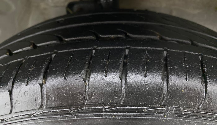 2020 Maruti Celerio VXI, Petrol, Manual, 31,599 km, Right Front Tyre Tread