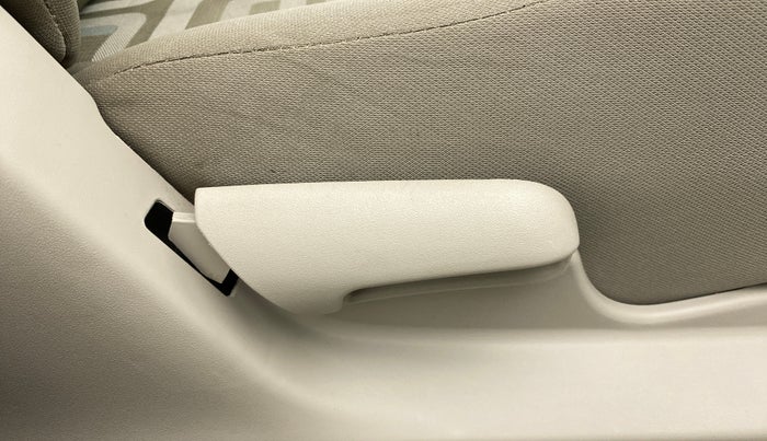2020 Maruti Celerio VXI, Petrol, Manual, 31,599 km, Driver Side Adjustment Panel