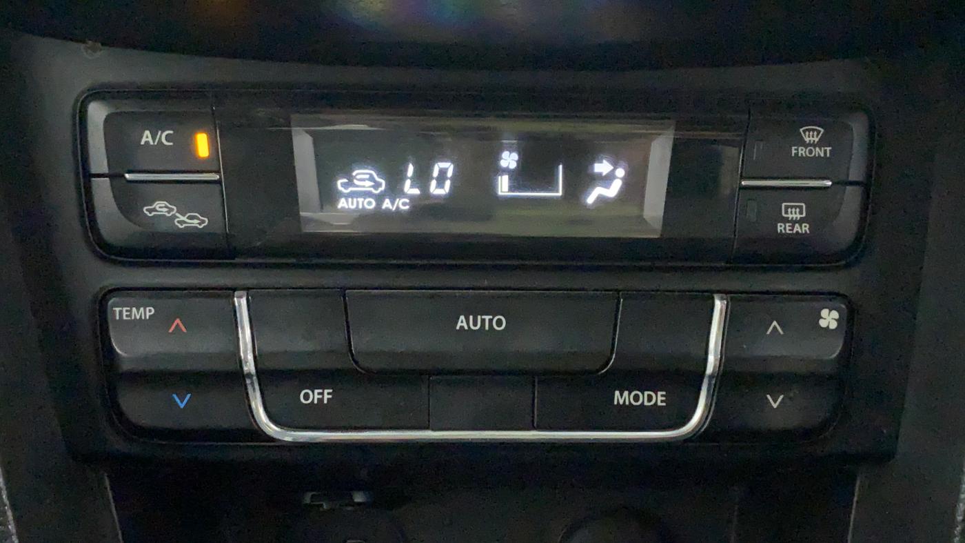 2019 Maruti Vitara Brezza ZDI, Diesel, Manual, 35,881 km, Automatic Climate Control