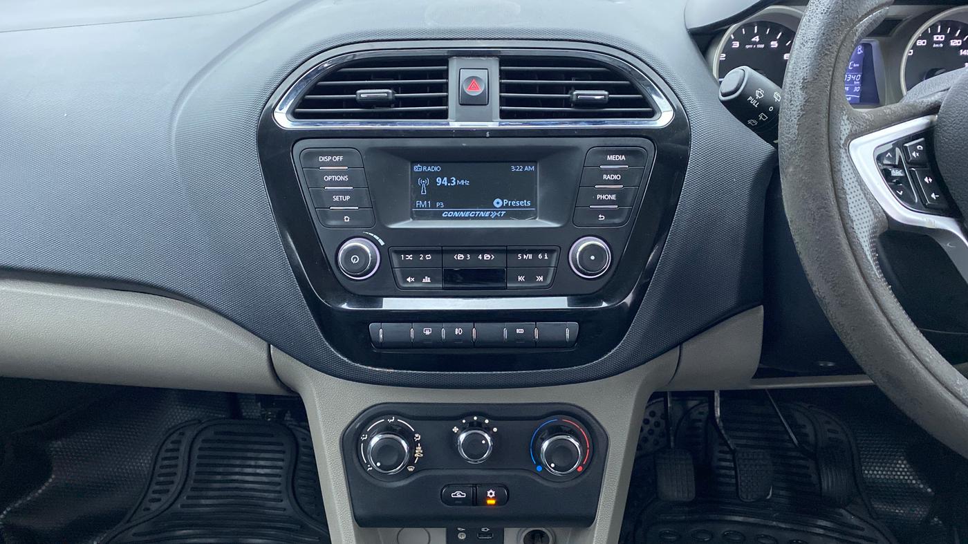 2017 Tata Tiago XZ 1.2 REVOTRON, Petrol, Manual, 90,502 km, Air Conditioner