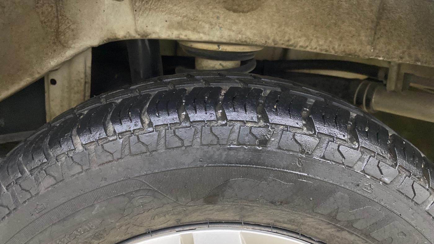 2018 Maruti Alto 800 LXI, Petrol, Manual, 7,826 km, Left Rear Tyre Tread
