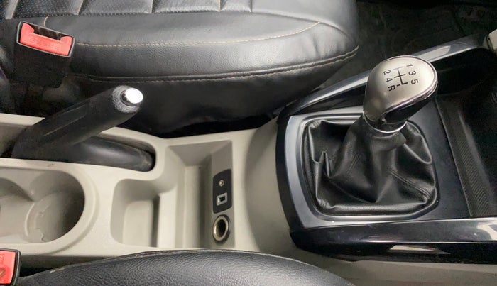 2014 Ford Ecosport TITANIUM 1.0L ECOBOOST, Petrol, Manual, 1,21,782 km, Gear Lever