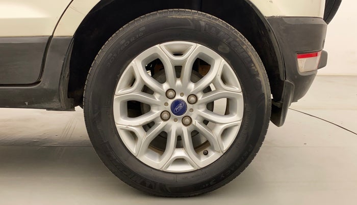 2014 Ford Ecosport TITANIUM 1.0L ECOBOOST, Petrol, Manual, 1,21,782 km, Left Rear Wheel