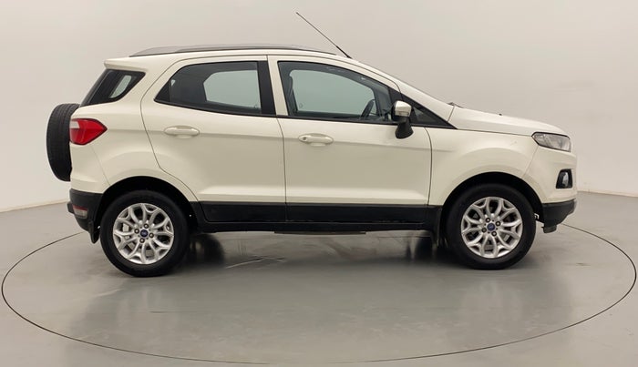 2014 Ford Ecosport TITANIUM 1.0L ECOBOOST, Petrol, Manual, 1,21,782 km, Right Side View
