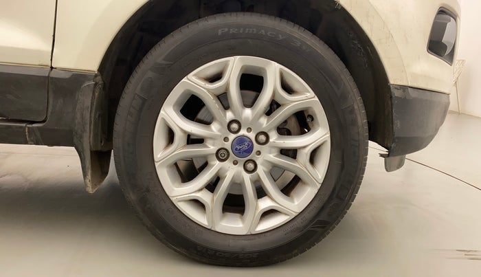 2014 Ford Ecosport TITANIUM 1.0L ECOBOOST, Petrol, Manual, 1,21,782 km, Right Front Wheel