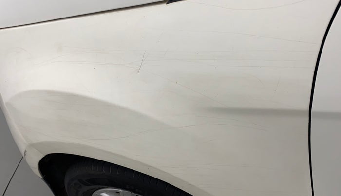 2014 Ford Ecosport TITANIUM 1.0L ECOBOOST, Petrol, Manual, 1,21,782 km, Left fender - Minor scratches