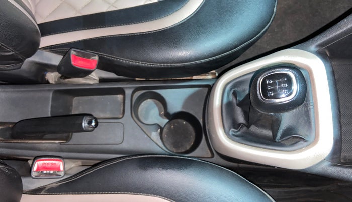2019 Hyundai Grand i10 ASTA 1.2 KAPPA VTVT, CNG, Manual, 67,283 km, Gear Lever
