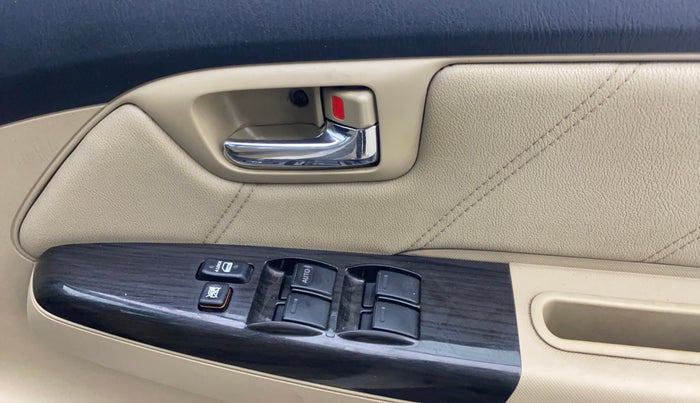 2014 Toyota Fortuner 3.0 4X2 AT, Diesel, Automatic, 89,942 km, Driver Side Door Panels Control