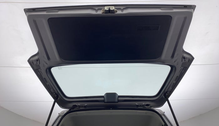 2022 Maruti Eeco 5 STR AC (O), Petrol, Manual, 6,502 km, Boot Door Open