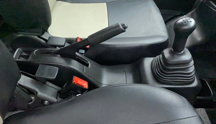 2022 Maruti Eeco 5 STR AC (O), Petrol, Manual, 6,502 km, Gear Lever