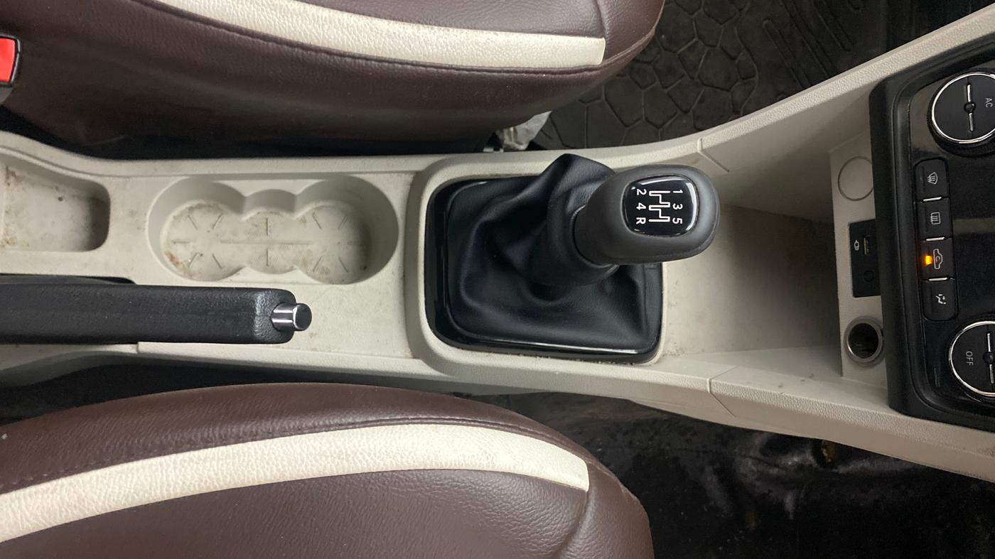 2022 Tata Tiago XZ PLUS PETROL, Petrol, Manual, 45,290 km, Gear Lever