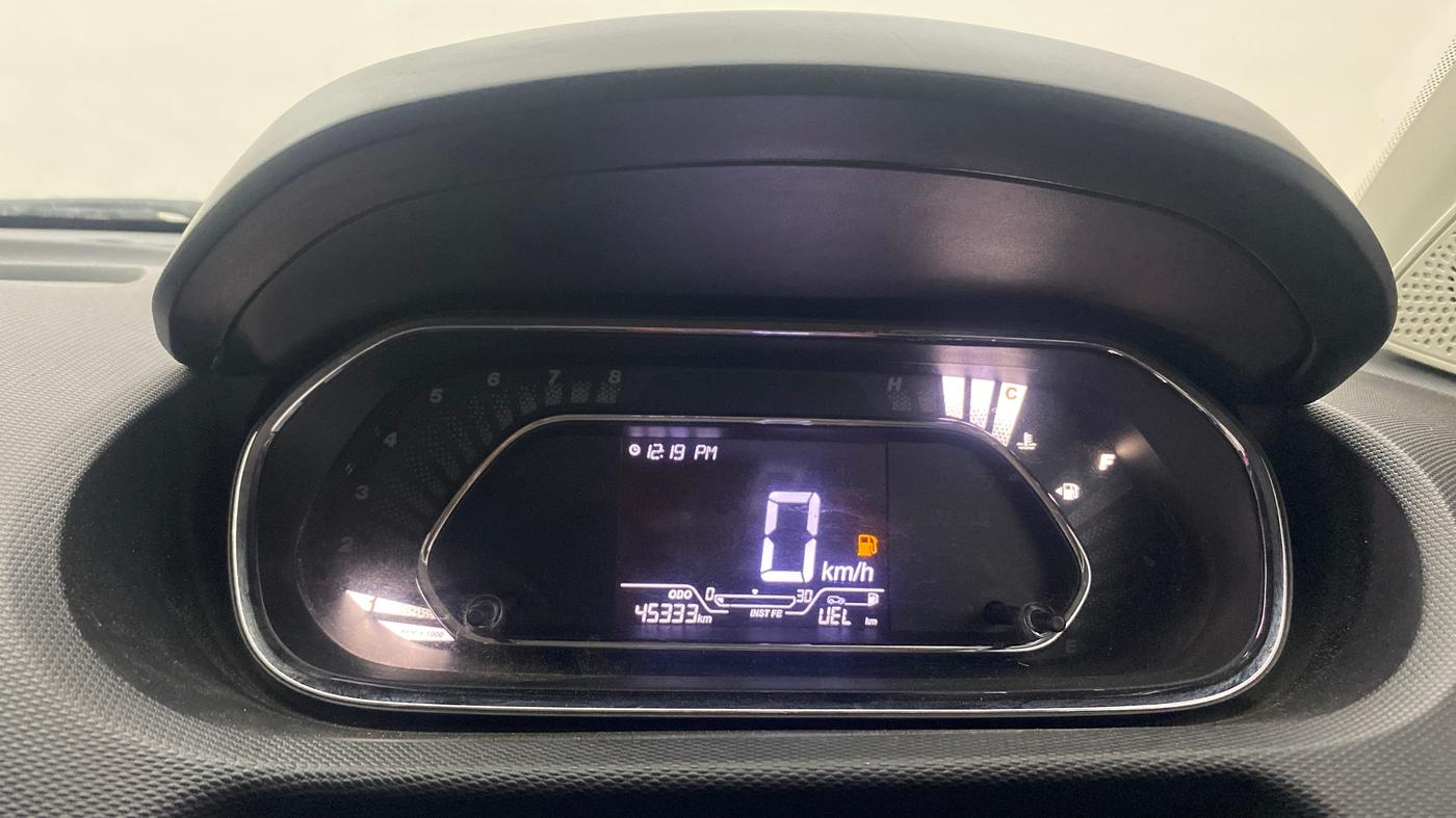 2022 Tata Tiago XZ PLUS PETROL, Petrol, Manual, 45,290 km, Odometer Image