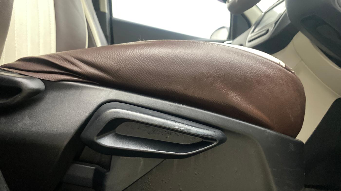 2022 Tata Tiago XZ PLUS PETROL, Petrol, Manual, 45,290 km, Driver Side Adjustment Panel