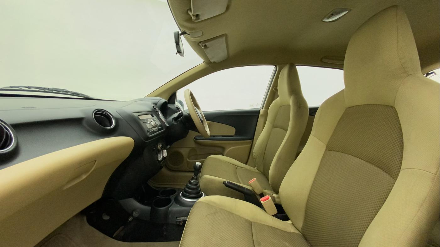 2014 Honda Brio VX MT, Petrol, Manual, 83,184 km, Right Side Front Door Cabin