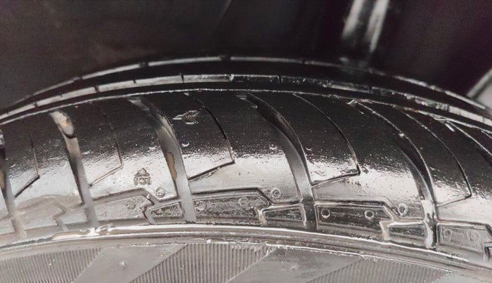 2025 Hyundai EXTER SX 1.2 MT, Petrol, Manual, 3,670 km, Left Rear Tyre Tread