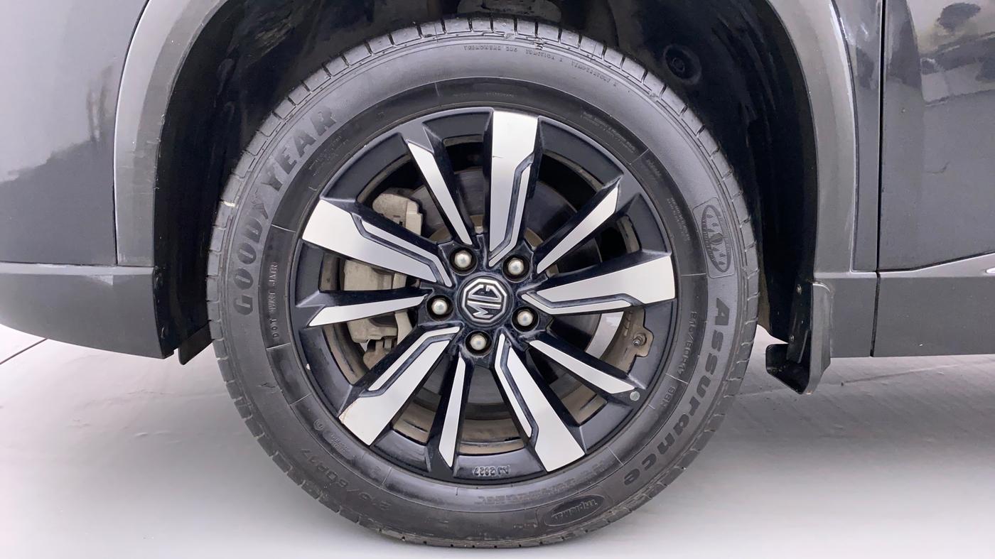2020 MG HECTOR PLUS SHARP DCT, Petrol, Automatic, 18,504 km, Left Front Wheel