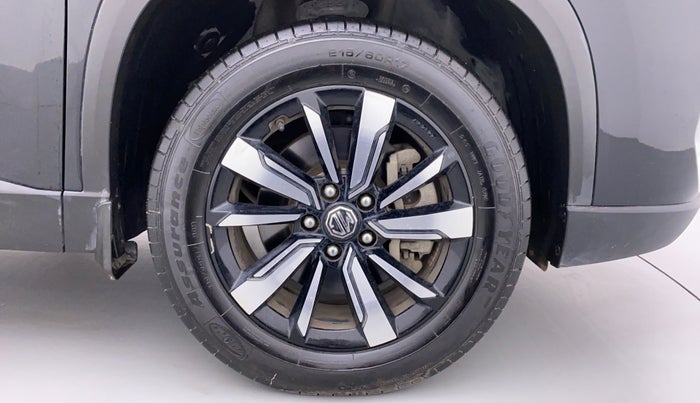2020 MG HECTOR PLUS SHARP DCT, Petrol, Automatic, 18,504 km, Right Front Wheel