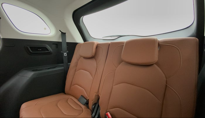 2020 MG HECTOR PLUS SHARP DCT, Petrol, Automatic, 18,504 km, Third Seat Row ( optional )