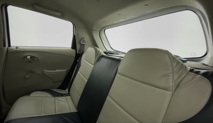 2014 Datsun Go T, Petrol, Manual, 22,272 km, Right Side Rear Door Cabin