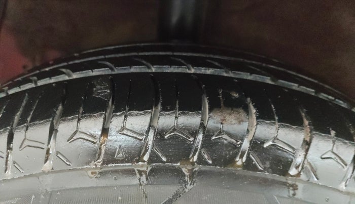 2017 Hyundai Grand i10 SPORTZ (O) 1.2 KAPPA VTVT, Petrol, Manual, 70,307 km, Right Rear Tyre Tread