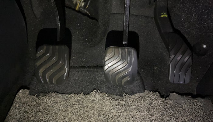 2021 Nissan MAGNITE XE, Petrol, Manual, 66,131 km, Pedals