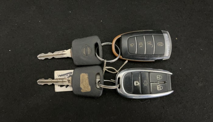 2021 Nissan MAGNITE XE, Petrol, Manual, 66,131 km, Key Close Up