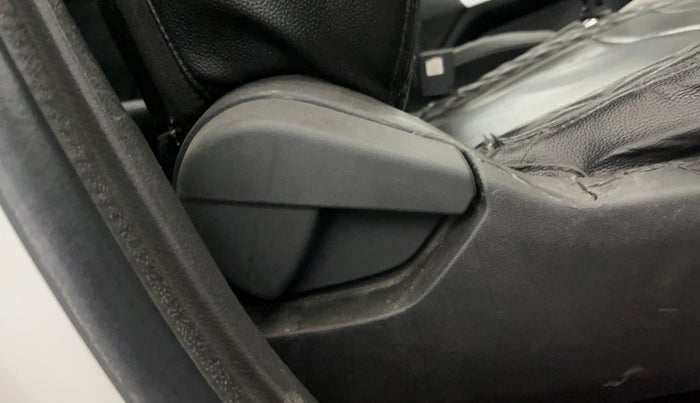 2021 Nissan MAGNITE XE, Petrol, Manual, 66,131 km, Driver Side Adjustment Panel