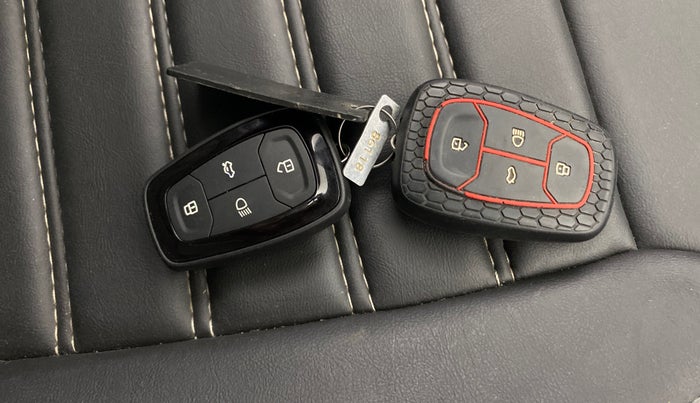 2021 Tata TIGOR XZA PLUS PETROL, Petrol, Automatic, 1,13,281 km, Key Close Up